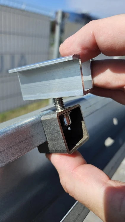 Synerga ZU-1 – uniwersalny uchwyt montażowy klem PV do carportów i konstrukcji naziemnych 001-017 (5)