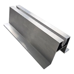 Mostek trapezowy skośny z uszczelką EPDM H63 L330 – aluminiowy adapter dachowy PV