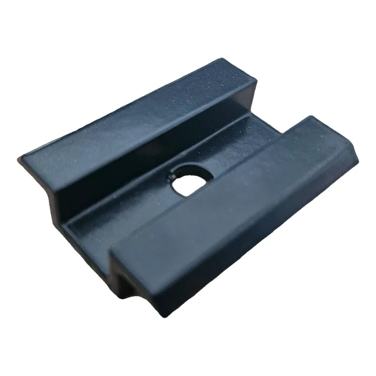Klema środkowa PV niska L50 czarna lakierowana 002-045 (1)