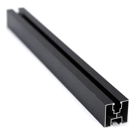 Profil montażowy PV aluminiowy 40×40 mm anodowany czarny – szyna 625 cm na śruby M10 PV-01-02-AN (1)