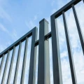 Słupek ogrodzeniowy 80x80x2 mm, długość 2,4 m, szary antracyt RAL 7016 GPV-700-73 (4)