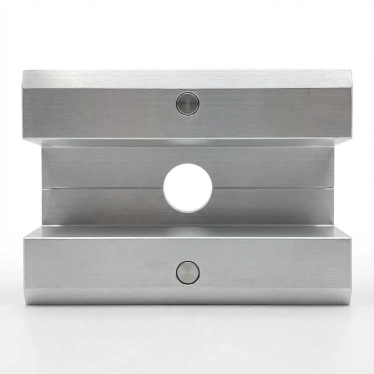 Klema środkowa H25 L50 surowa z dwoma pinami uziemiającymi aluminium 6063-T66 PV-04-19 (4)