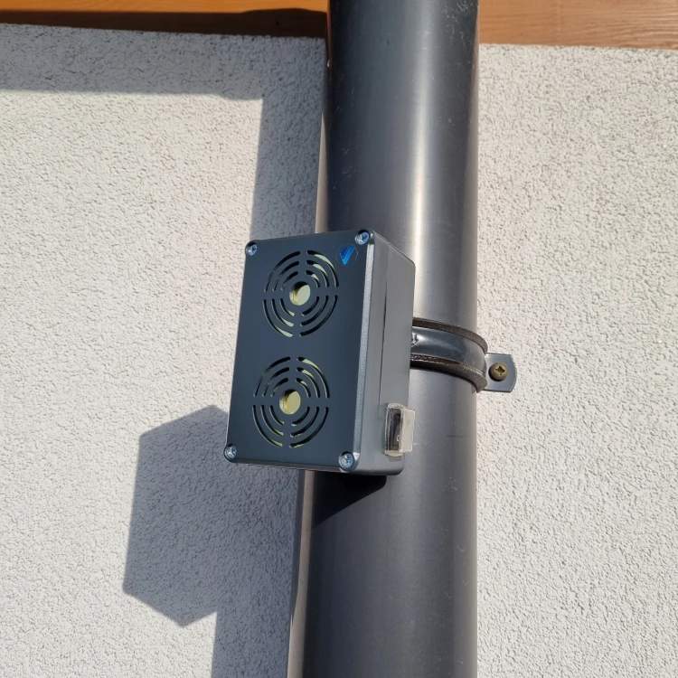 Odstraszacz ultradźwiękowy gryzoni Viano OB2 16-65kHz zasięg 200m IP65 na baterie PV-400-36 (3)
